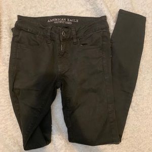 super cute grey american eagle jeans. no flaws